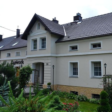 Gosciniec Zapiecek Hotel Stronie Slaskie Exterior photo