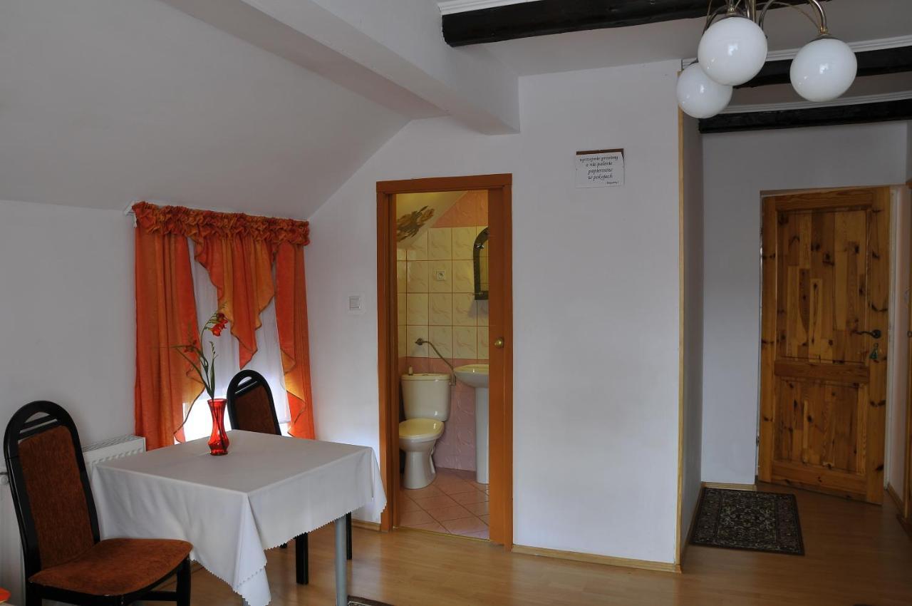 Gosciniec Zapiecek Hotel Stronie Slaskie Exterior photo